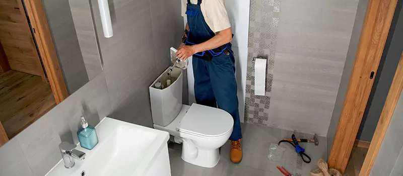 Plumber For Toilet Repair in Kent Gardens, Oakville